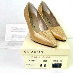 ST. JOHN Modena Marie Satin Rhinestone Heels Pumps Champagne Gold Formal Sz 8